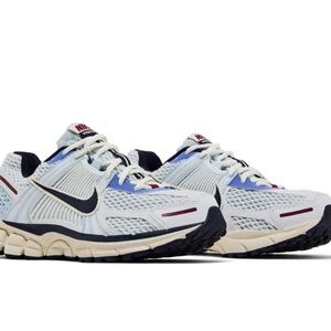 Nike Vomero Women's White and Blue Shoes